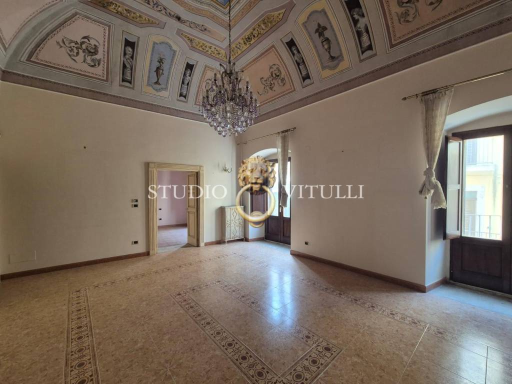 Palazzo / stabile a Bitritto in Via Roma, 8 - Foto 4