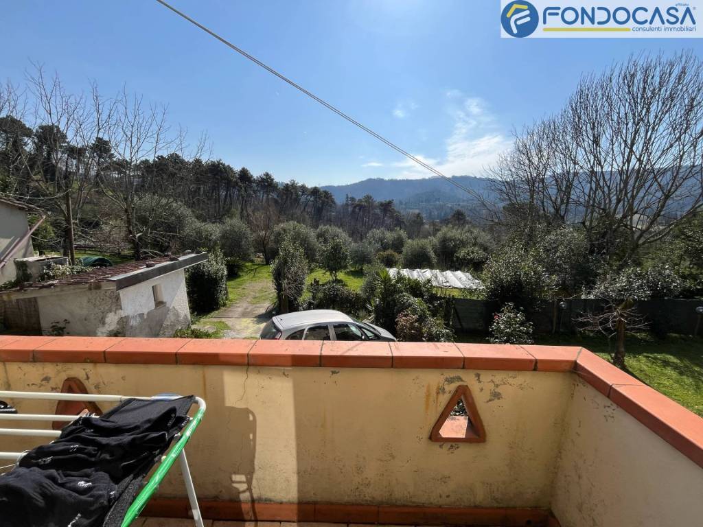 Casa indipendente a Camaiore in Via di Rosi - Foto 3