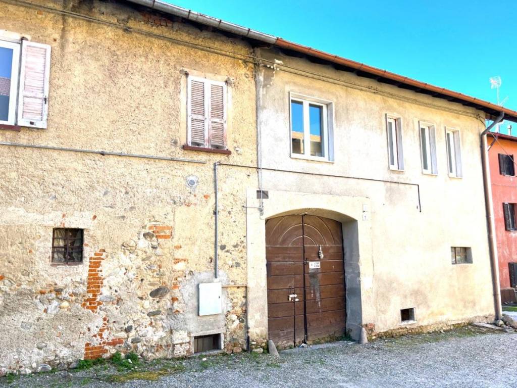 Casa indipendente a Sumirago in Via S. Carlo, 1 - Foto 2