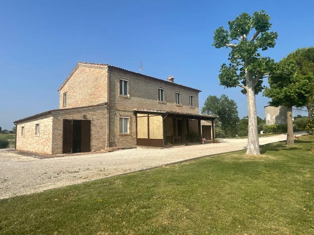 Villa a Appignano in Contrada Carreggiano - Foto 2