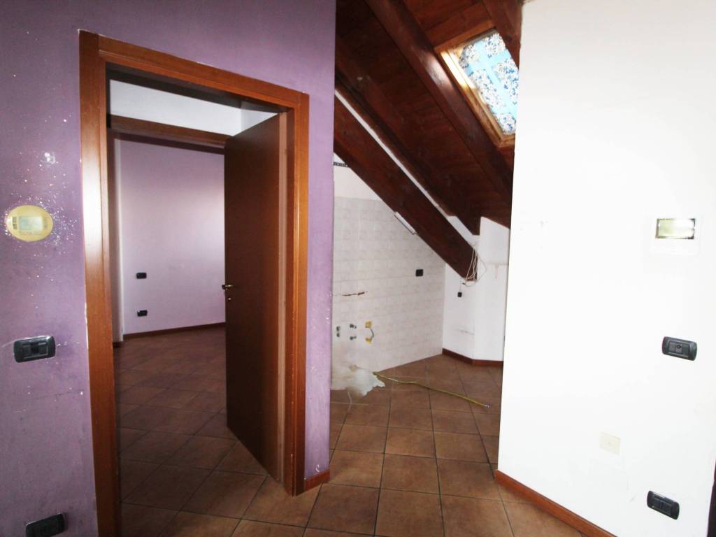 Appartamento a Marnate in Via Roma, 11 - Foto 3