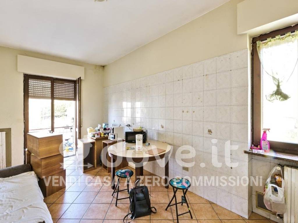 Appartamento a Trecate in Via Michelangelo Buonarroti, 1 - Foto 4