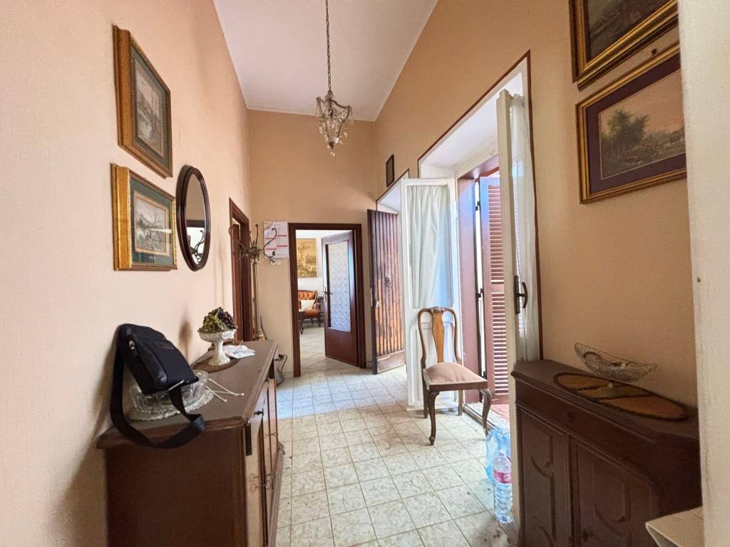 Appartamento a Magliano sabina in Piazza Giuseppe Garibaldi - Foto 5
