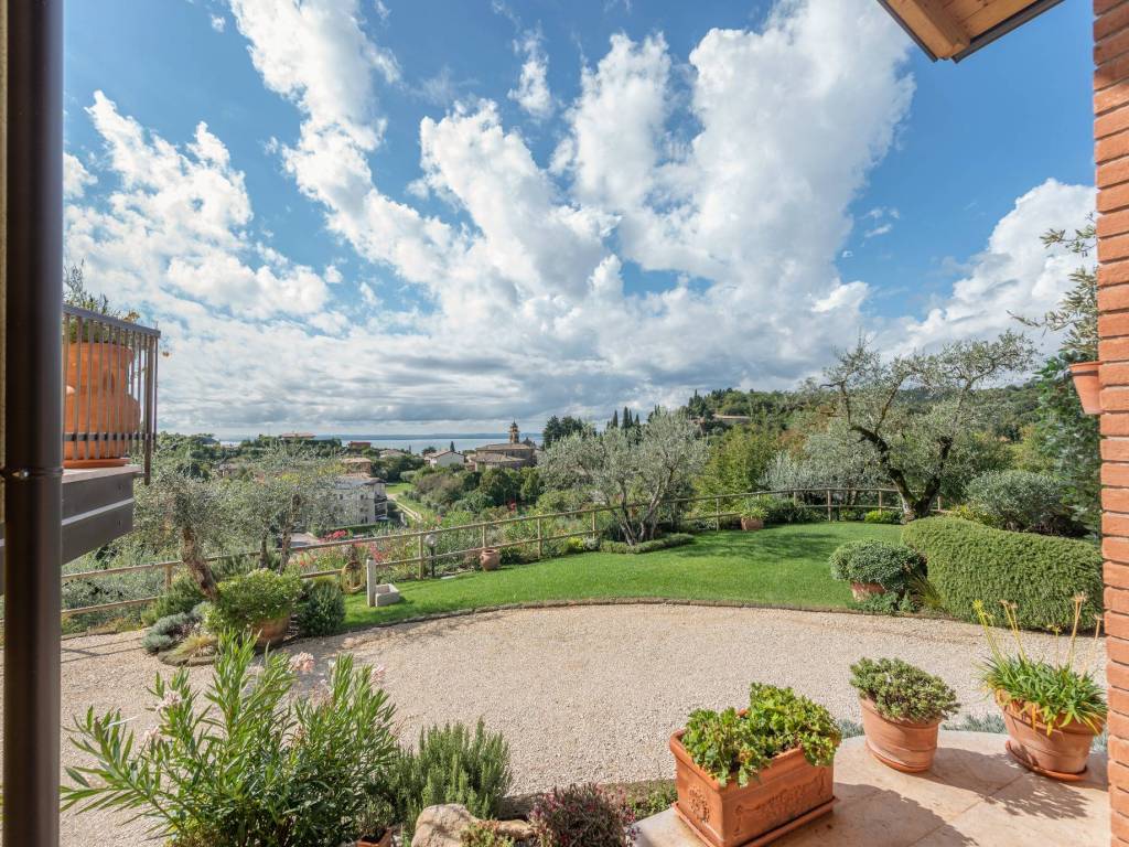 Villa a Costermano sul garda in Piazza Gian Battista Ferrario, 1 - Foto 2