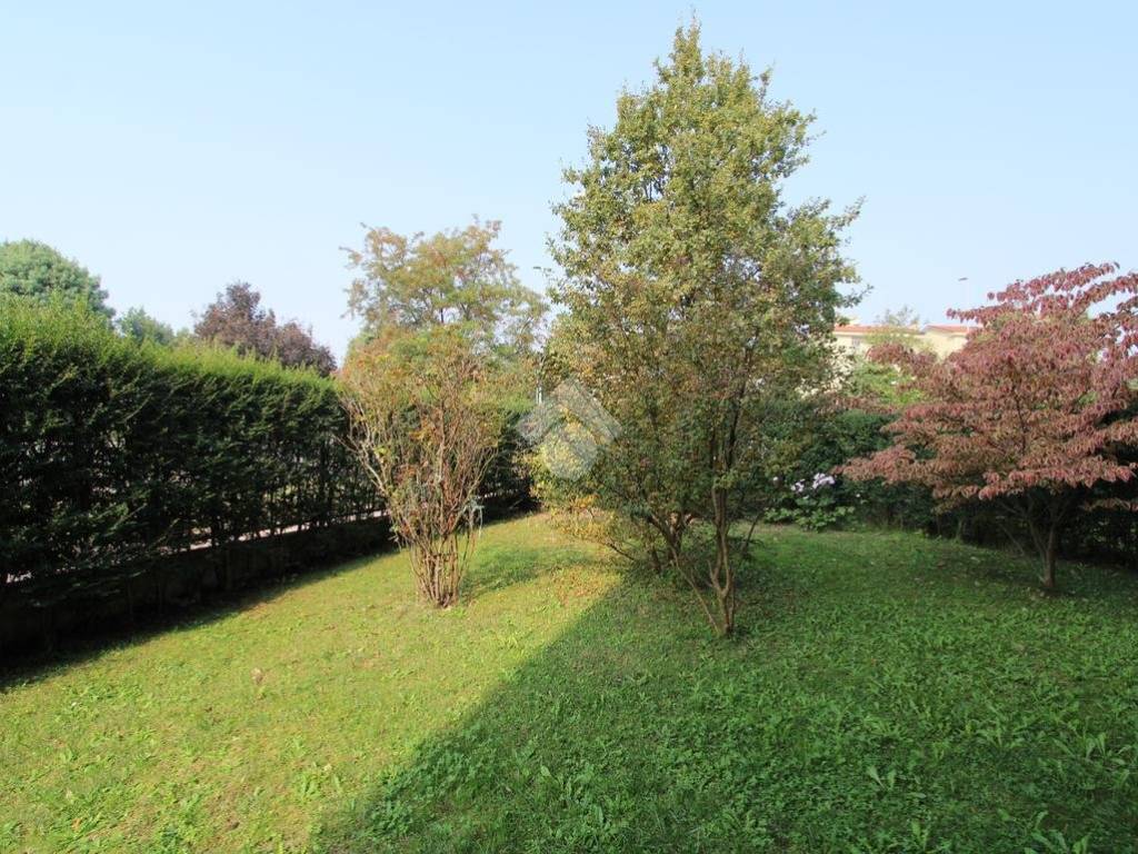 Appartamento a Bareggio in Via Piave, 73 - Foto 3