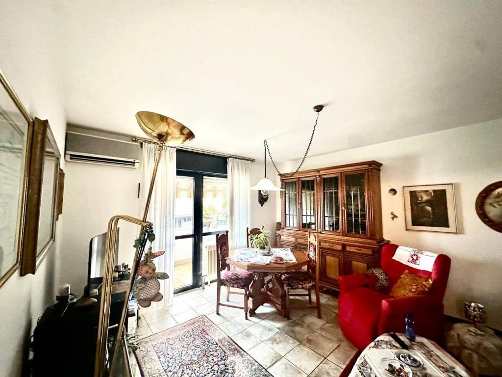 Appartamento a Trento in Via Roberto da Sanseverino - Foto 3