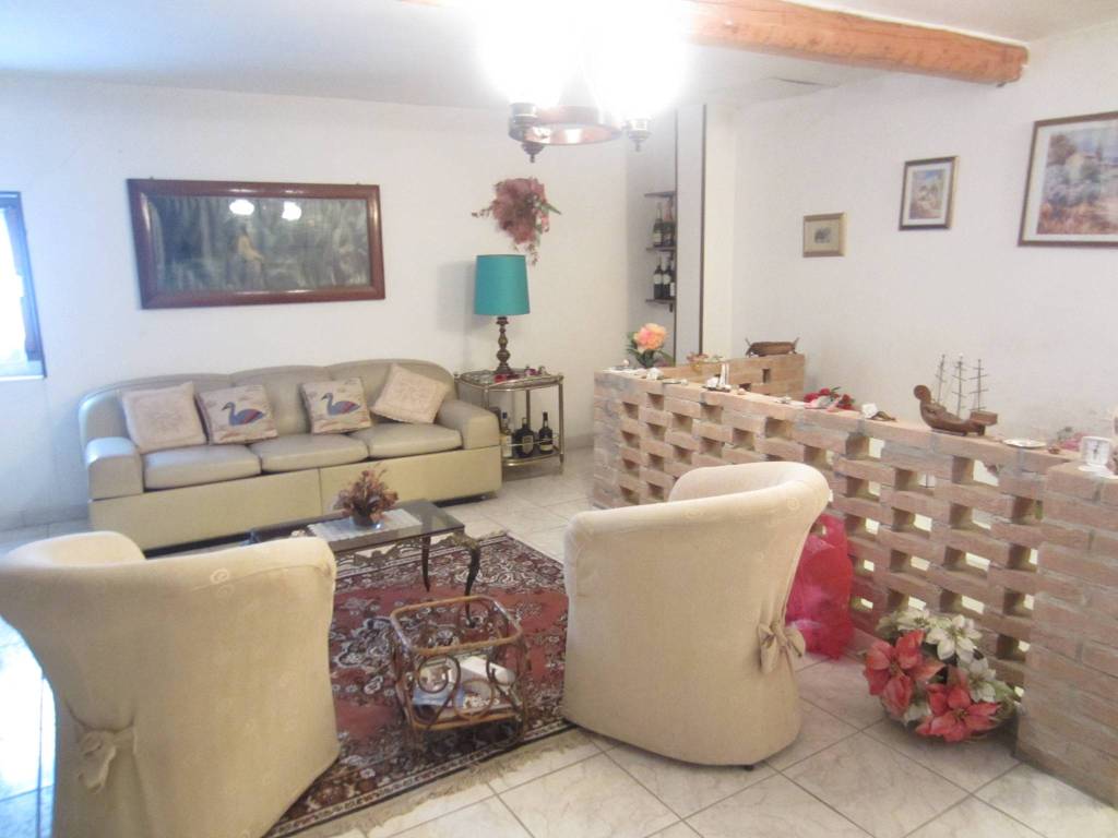 Casa indipendente a Moncalvo in Strada Patro - Foto 3