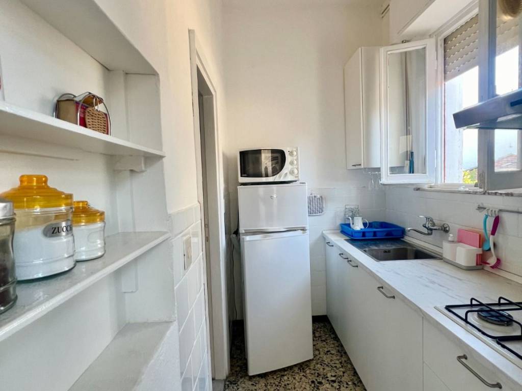 Appartamento a Viareggio in Via Amerigo Vespucci, 201 - Foto 4