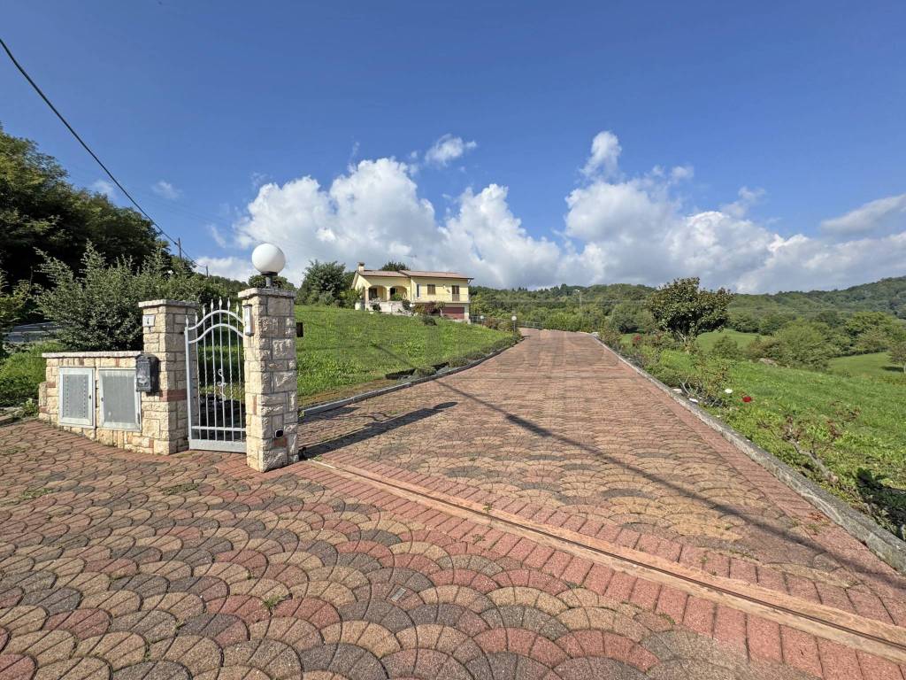 Villa a Brogliano in via monte, 4 - Foto 3