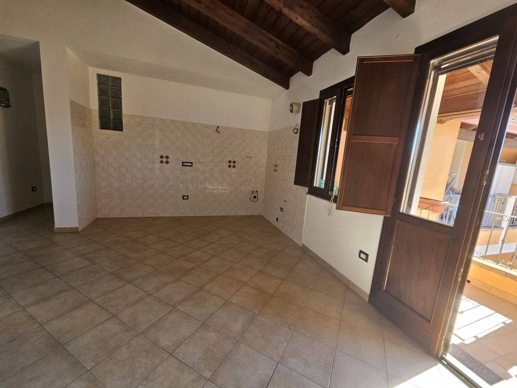 Palazzo / stabile a San sperate - Foto 5