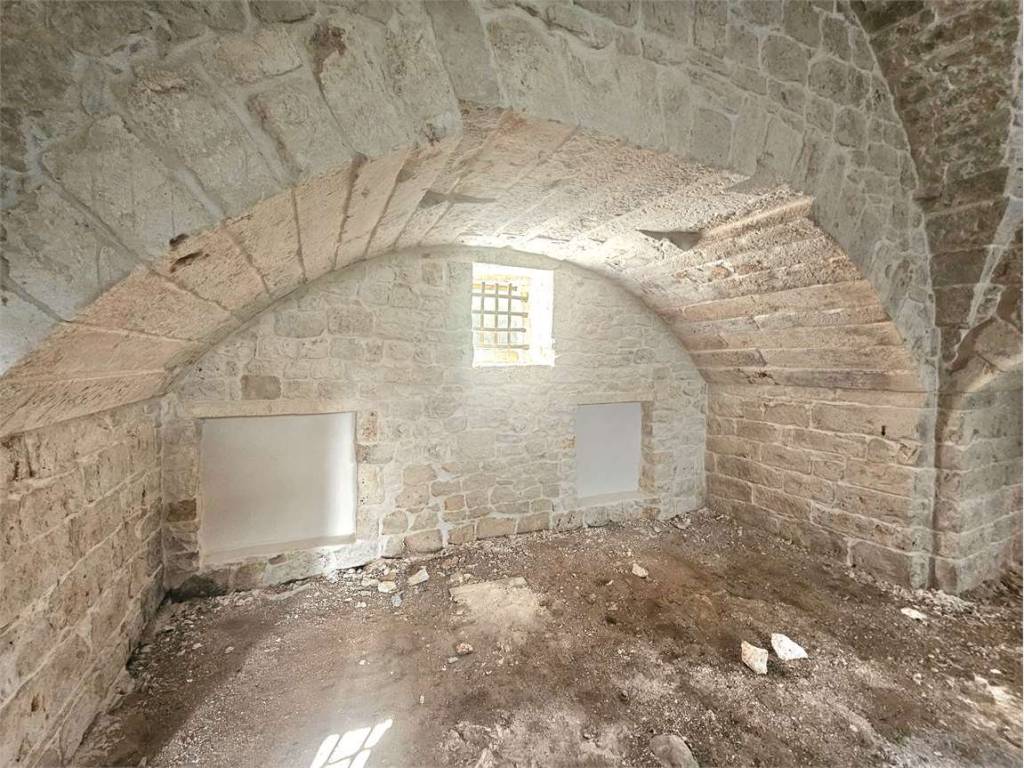 Casa indipendente a Carovigno in via de Amicis, 35 - Foto 2