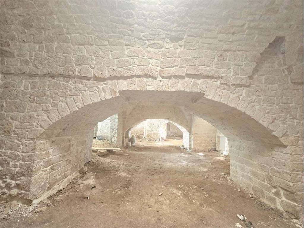Casa indipendente a Carovigno in via de Amicis, 35 - Foto 4