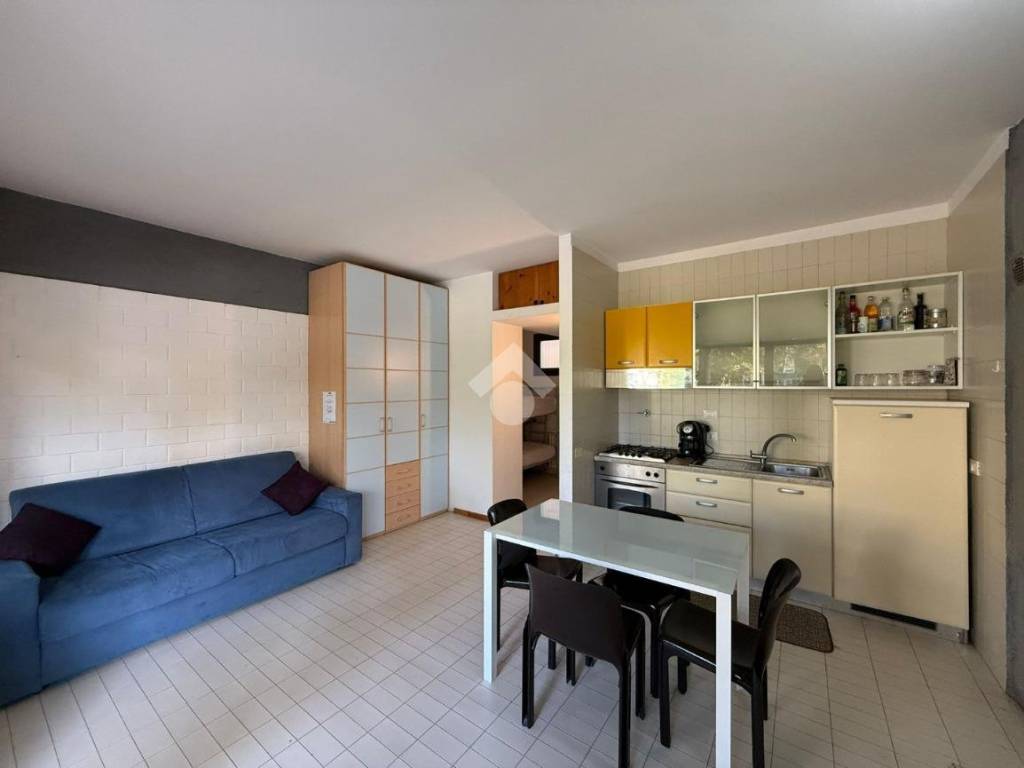 Appartamento a Riccione in Viale Alfredo Oriani, 10 - Foto 4