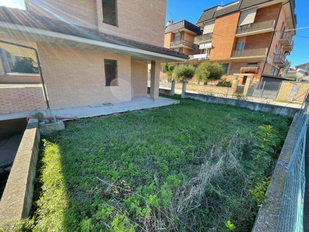 Casa indipendente a Civitanova marche in Via Secondo Guidarelli - Foto 3