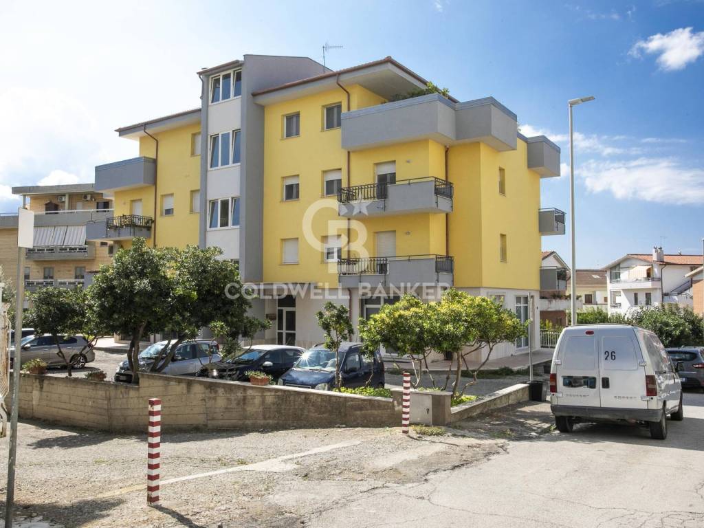 Appartamento a Tarquinia in Via Enrico de Nicola, 5 - Foto 2