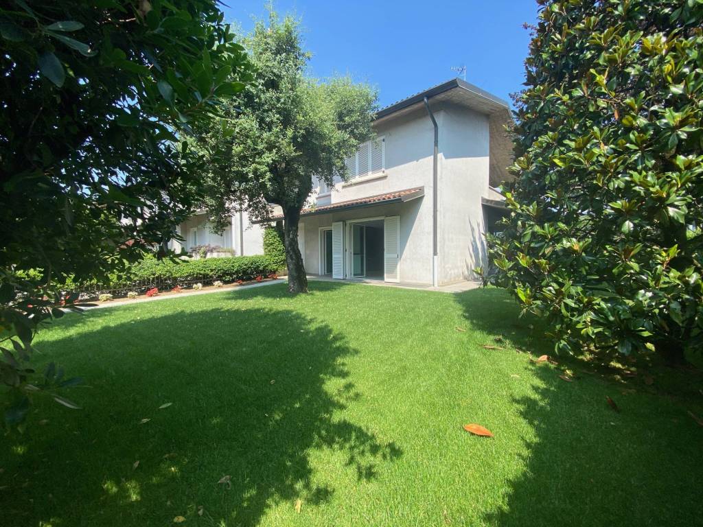 Villa a Gorle in Via Eugenio Montale, 30 - Foto 2