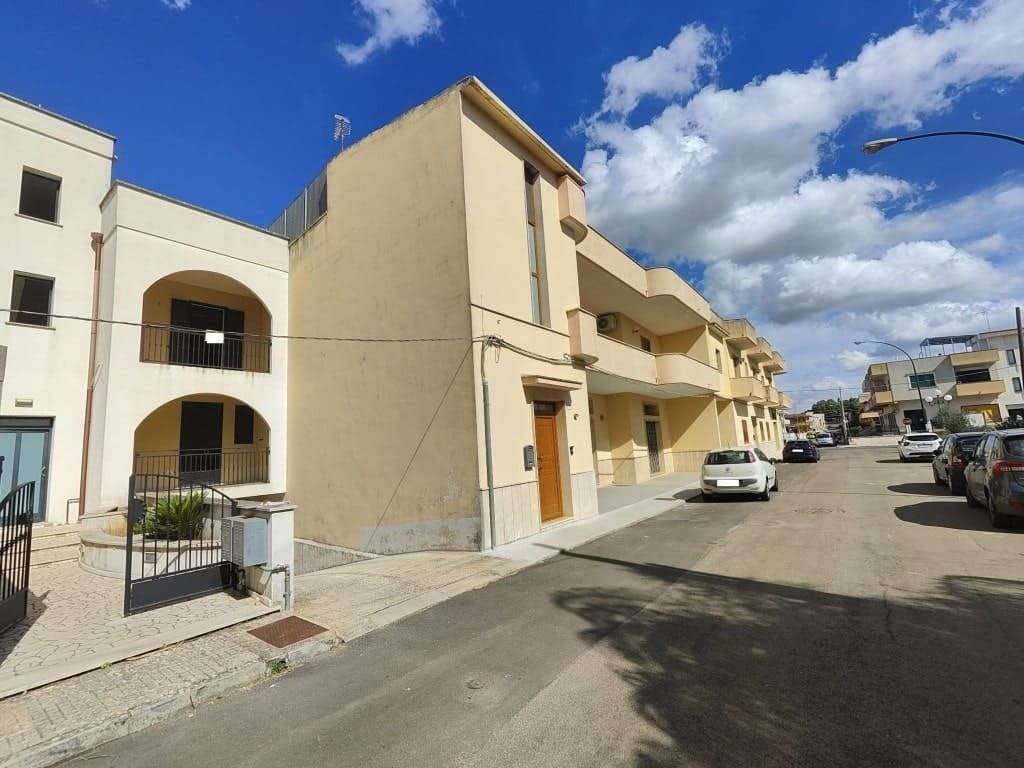Villa a Presicce-acquarica in via Don Sturzo, snc - Foto 3
