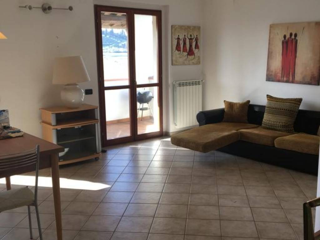 Appartamento a Poggibonsi in SR2 - Foto 2