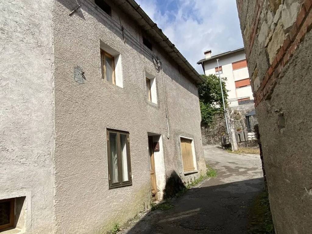 Villa a Alpago in Via Venal, 24 - Foto 3