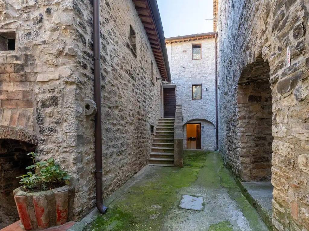 Casa indipendente a Todi in Via Giuseppe Mazzini - Foto 3