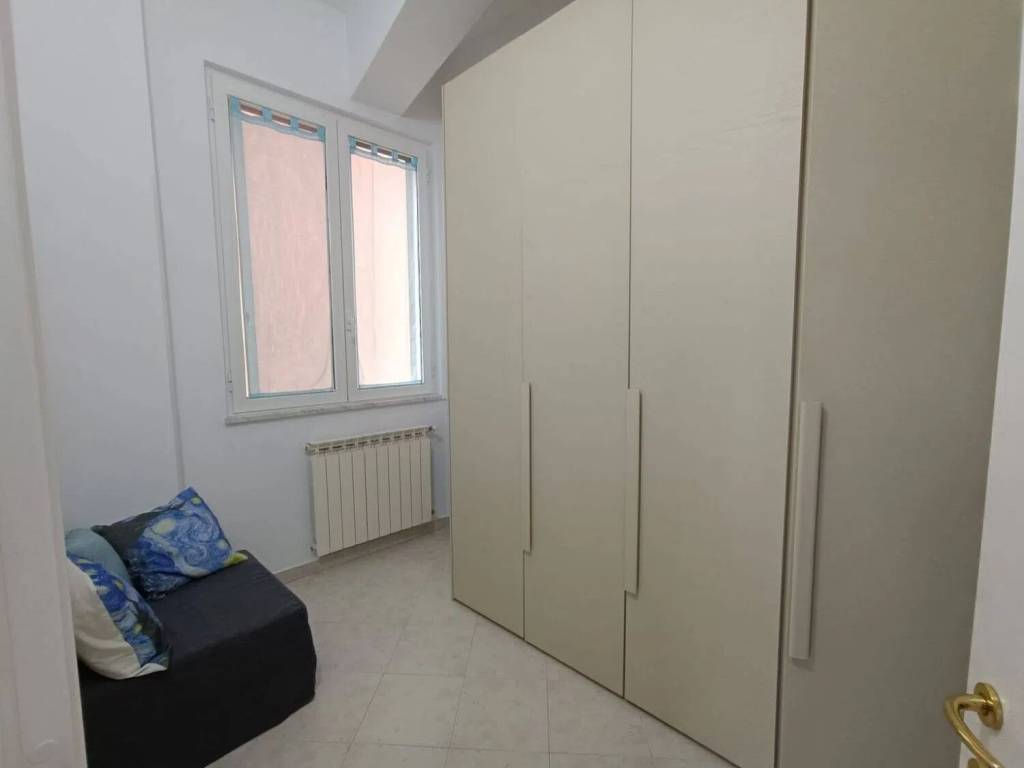 Appartamento a Albenga in Via Dei Mille - Foto 4