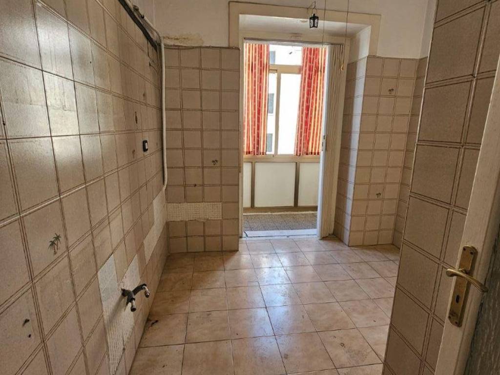 Appartamento a Salerno in Via Michele Iannicelli, 5 - Foto 3