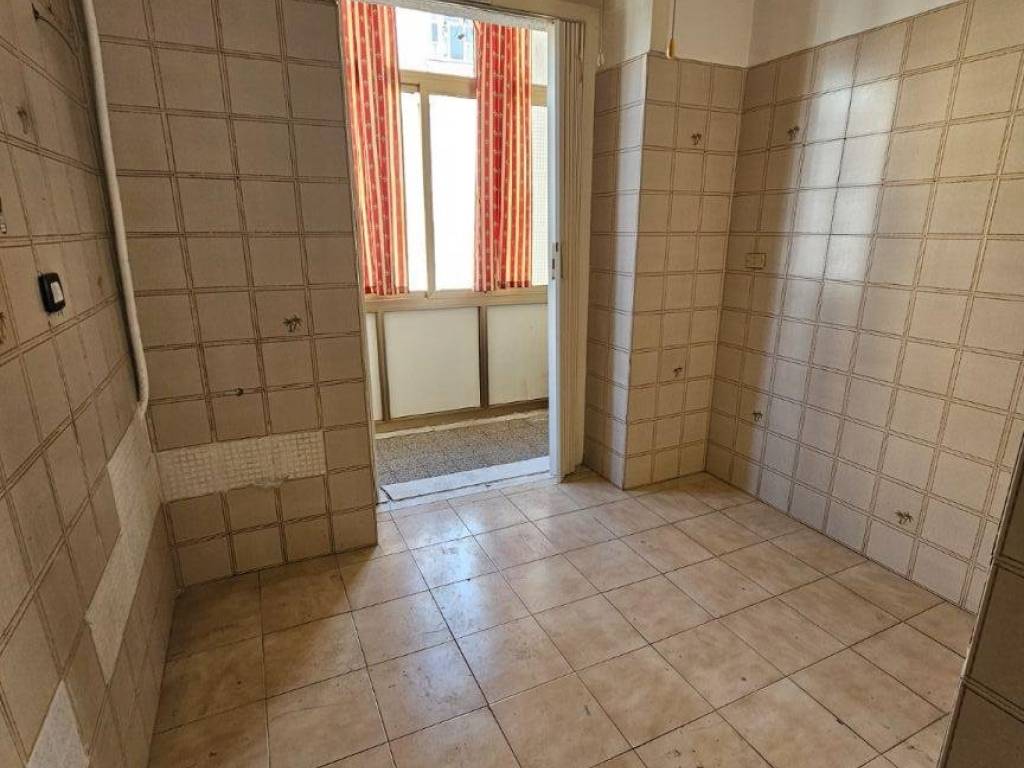 Appartamento a Salerno in Via Michele Iannicelli, 5 - Foto 4