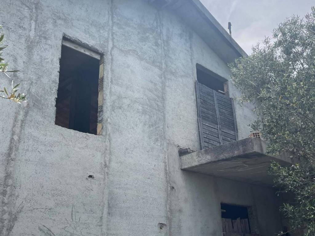 Villa a Borgia in Via Martiri di Melissa - Foto 4