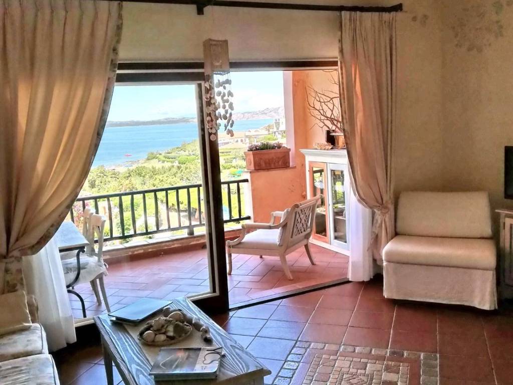Appartamento a Arzachena in Via del Faro - Foto 4