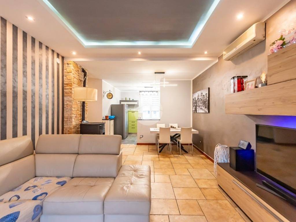 Appartamento a Uboldo in Via Roma, 13 - Foto 4