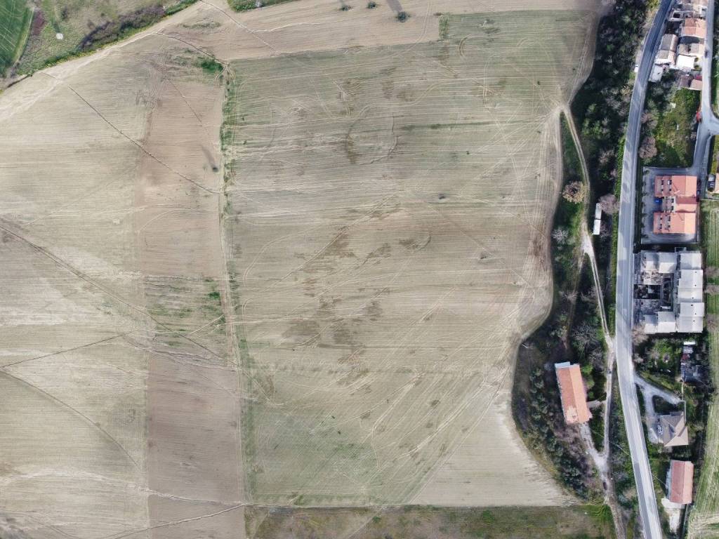 Terreno a Montefano in Strada Provinciale Montefano-Osteria Nuova - Foto 3