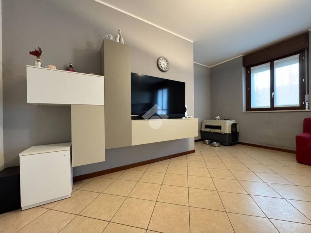 Appartamento a Cameri in STRADA PRIVATA XXV Aprile, 8 - Foto 4