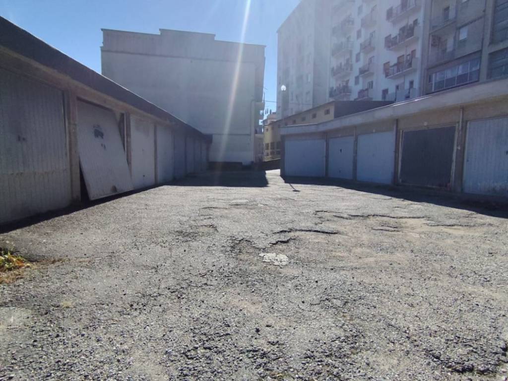 Box / garage a Ivrea in Via Aosta, 12 - Foto 5