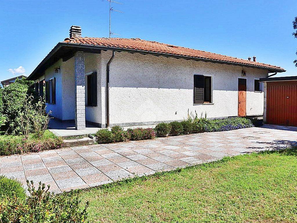 Villa a Ispra in via del Zerto, 354 - Foto 5
