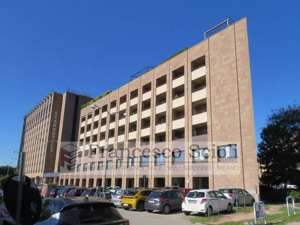 Appartamento a Saronno in Viale San Josemaria Escrivà de Balaguer, 6 - Foto 2