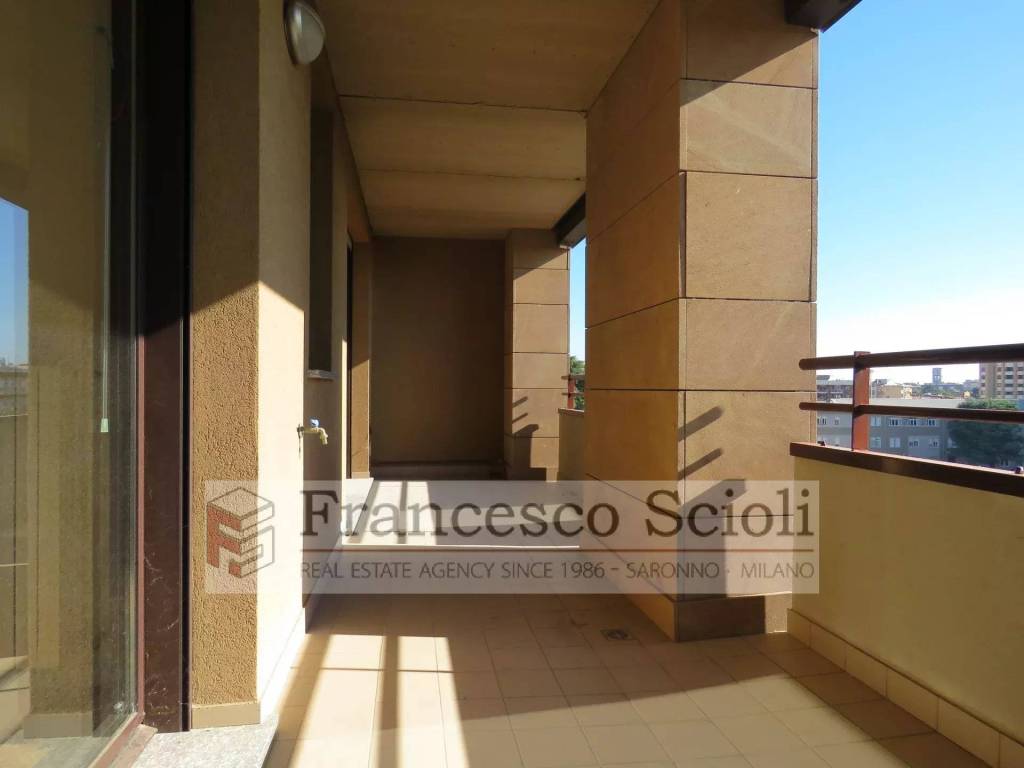 Appartamento a Saronno in Viale San Josemaria Escrivà de Balaguer, 6 - Foto 4