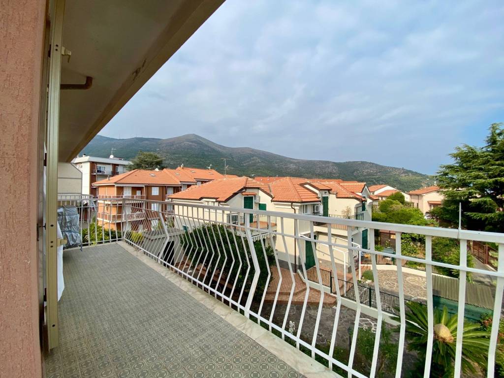 Appartamento a Ceriale in Via Alessandria - Foto 4