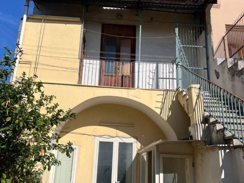 Palazzo / stabile a Lusciano in Via Acerbo - Foto 2