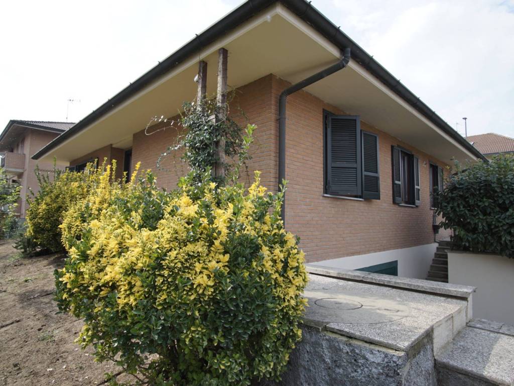 Villa a Valera fratta in Via John e Robert Kennedy, 10 - Foto 2