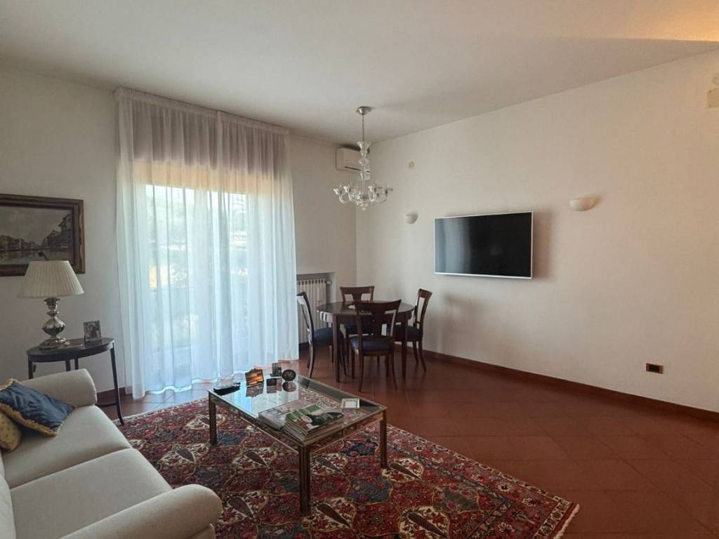 Appartamento a Foggia in Viale Michelangelo - Foto 3