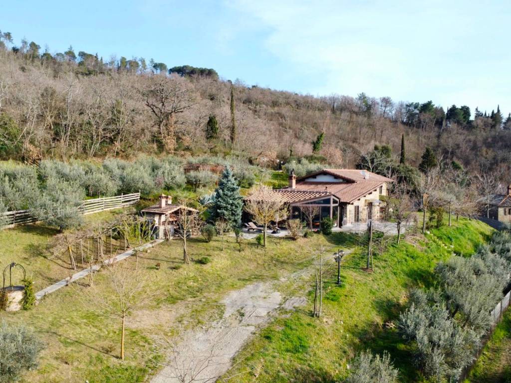 Villa a Castiglion fiorentino in Montecchio - Foto 2