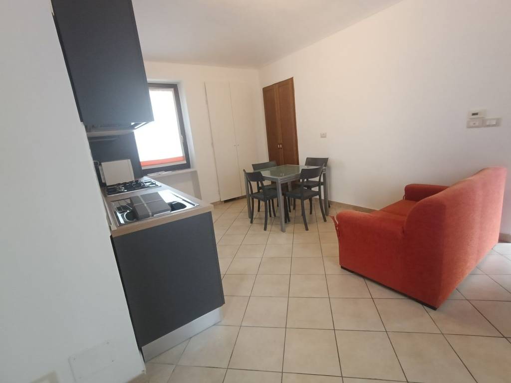 Appartamento a Beinasco in Via Leonardo da Vinci, 2 - Foto 4