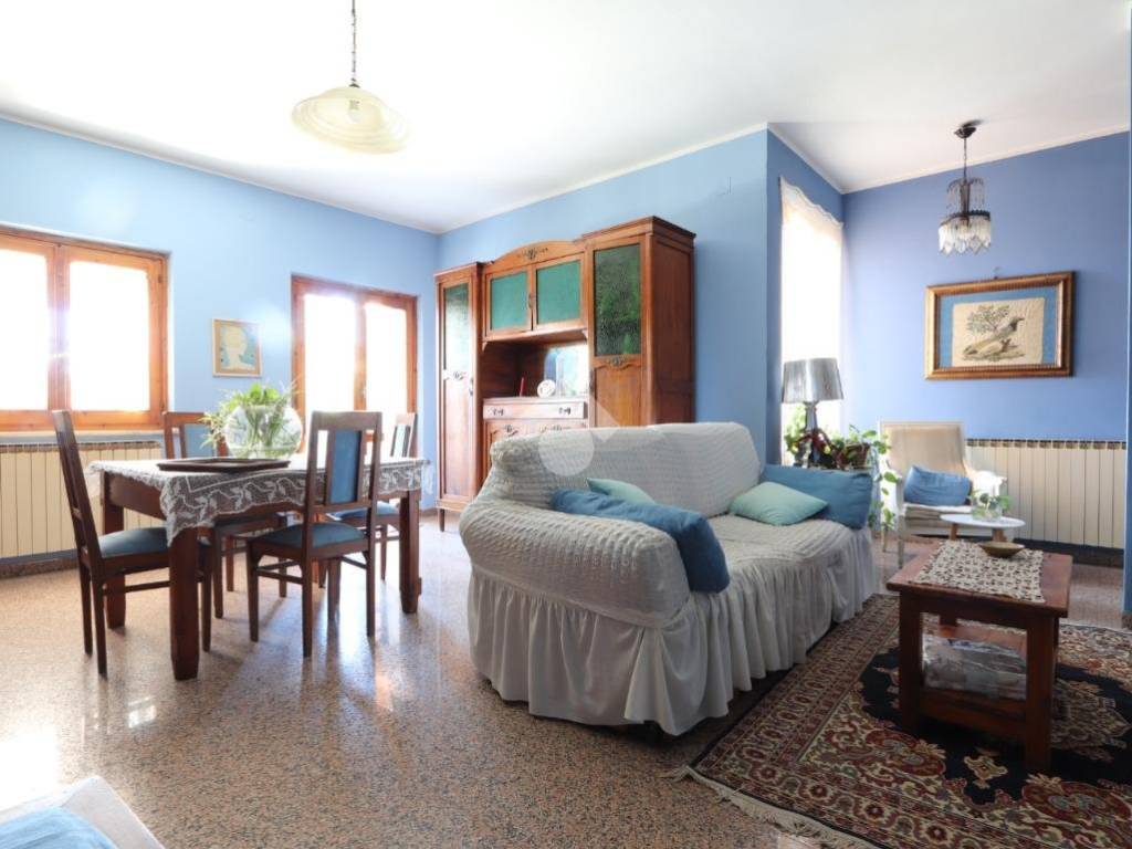 Appartamento a Nereto in Piazza Decio Rubini, 6 - Foto 3