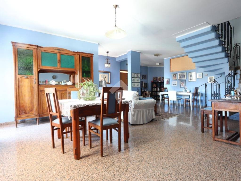 Appartamento a Nereto in Piazza Decio Rubini, 6 - Foto 4