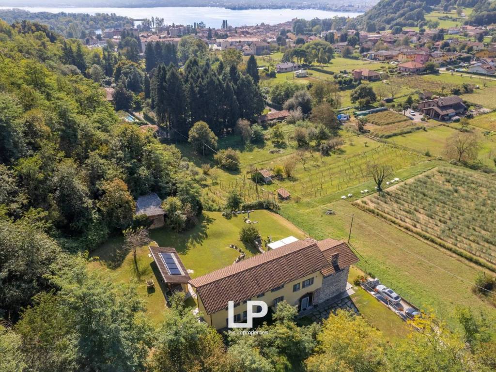 Rustico / casale a Angera in Via Prato Chiuso, 36 - Foto 2