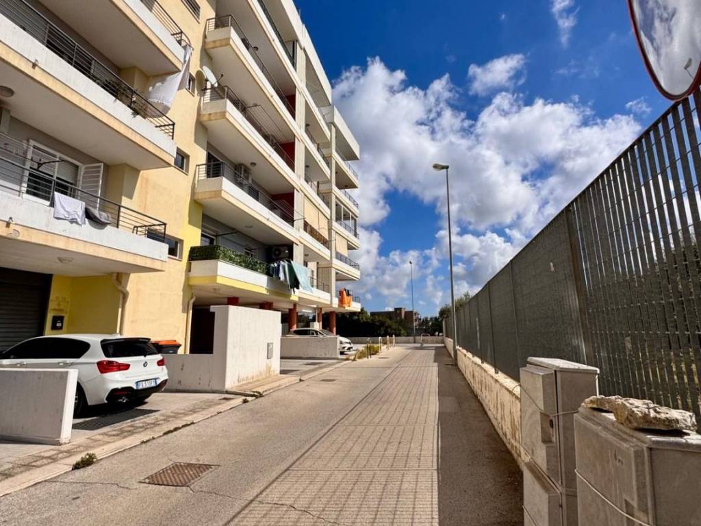 Appartamento a Valenzano in Via Martiri di Nassirya, 13 - Foto 4