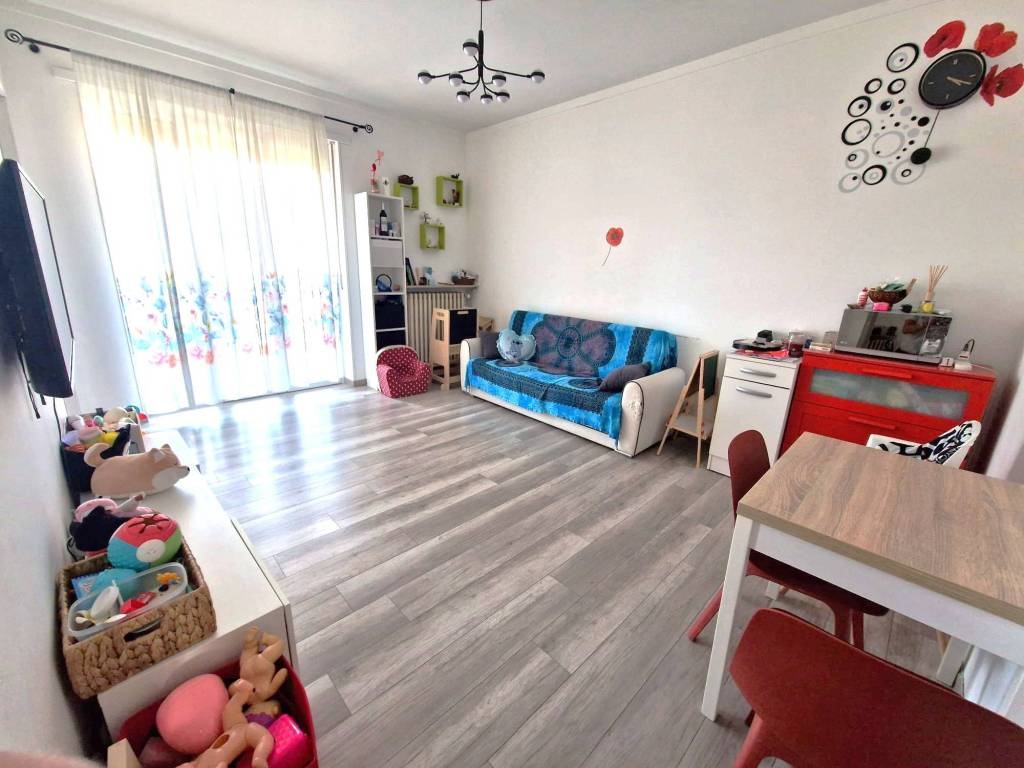 Appartamento a Leinì in Viale Italia, 4 - Foto 2