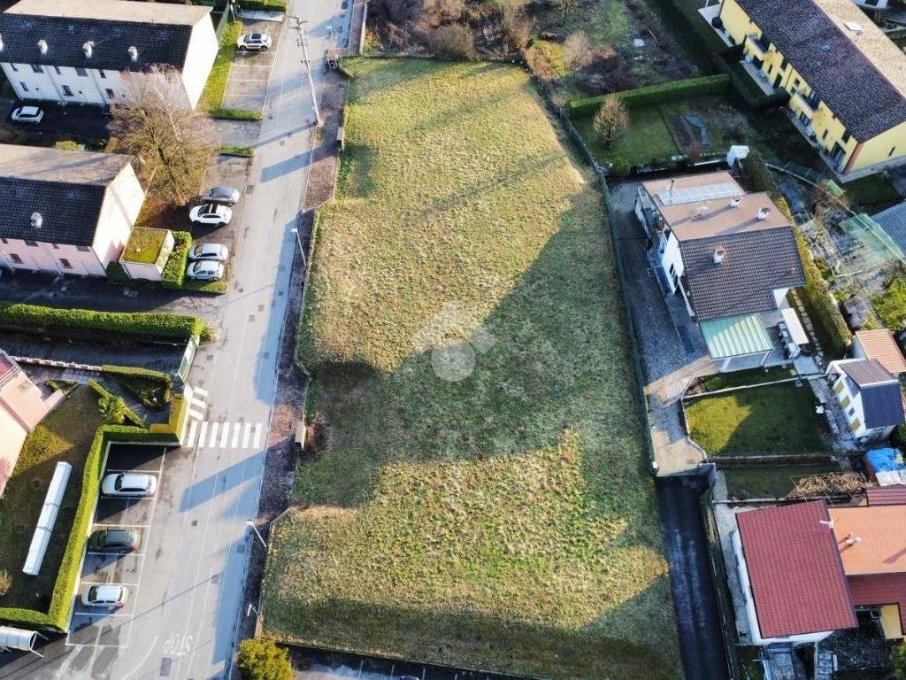 Terreno a Molteno in Via Papa Giovanni XXIII - Foto 3