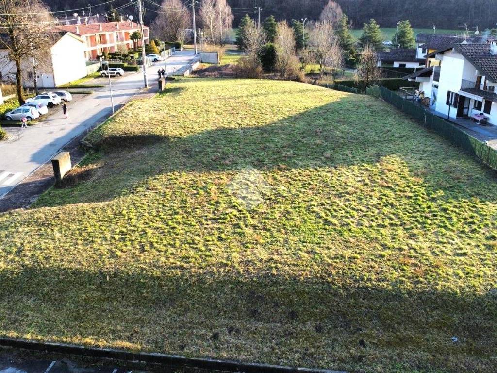 Terreno a Molteno in Via Papa Giovanni XXIII - Foto 5
