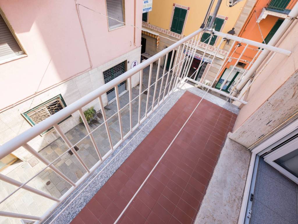 Appartamento a Varazze in Via Francesco Cilea - Foto 3